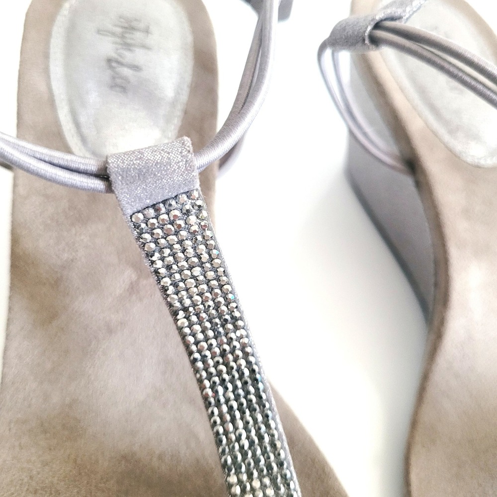Style & Co Mulan Embellished Wedge Sandals 9M Silver Grey Rhinestone T-strap Y2K - Picture 13 of 17